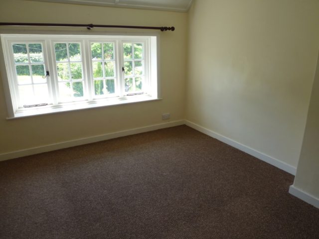  Image of 2 bedroom Cottage to rent in Dean Lane End Rowland